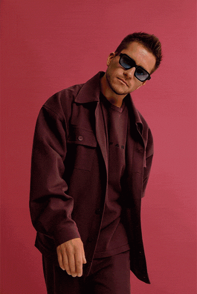 Самый популярный гид в соцсетях Георгий Макеев о том, почему экскурсовод, как актер, умирает в конце каждой экскурсии и рождается в начале следующей