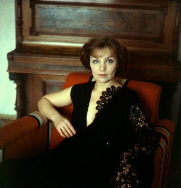 Изменила первому мужу с режиссером, стала последней любовью Валентина Гафта: драмы Ольги Остроумовой Изменила первому мужу с режиссером, стала последней любовью Валентина Гафта: драмы Ольги Остроумовой