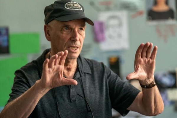 «Лиам идеален для этой роли»: интервью с режиссером «Флешбэка» Мартином Кэмпбеллом «Лиам идеален для этой роли»: интервью с режиссером «Флешбэка» Мартином Кэмпбеллом