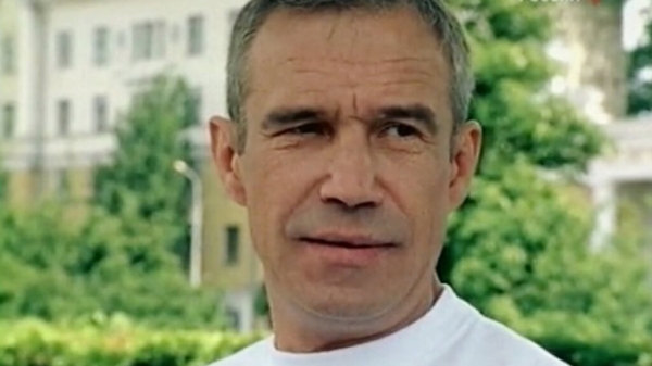 Скандальный уход из «Современника», 39 лет с одной женщиной: как сейчас живет Сергей Гармаш Скандальный уход из «Современника», 39 лет с одной женщиной: как сейчас живет Сергей Гармаш