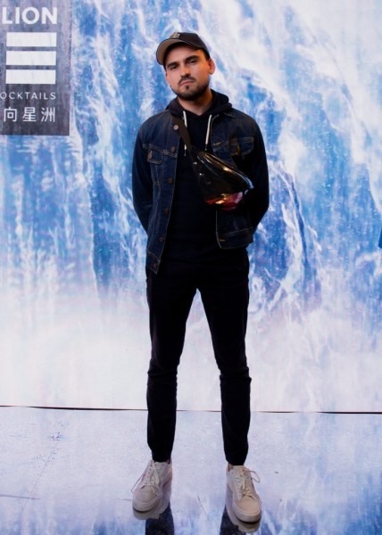 Ксения Дукалис, Дина Немцова и другие на открытии сингапурского бара Merlion Dine & Cocktails