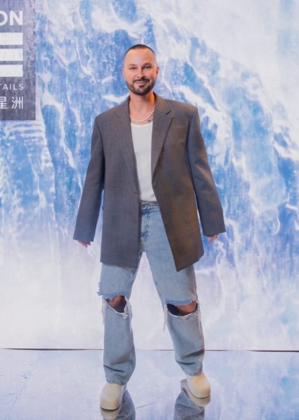 Ксения Дукалис, Дина Немцова и другие на открытии сингапурского бара Merlion Dine & Cocktails