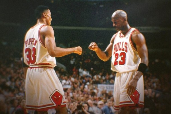 Что смотрят кинозвезды: Андрей Бурковский делится списком любимых фильмов и сериалов