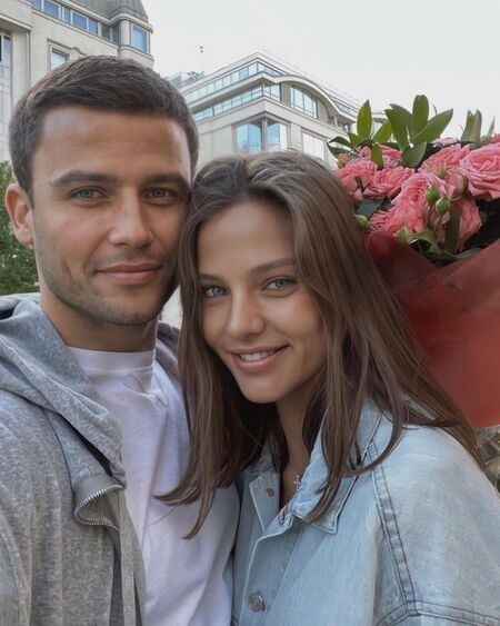 Без цыган, медведей и кринолина: российские звезды, которые поженились тихо