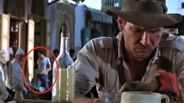Стакан «Старбакс» – не самое страшное: 8 больших киноляпов в исторических фильмах