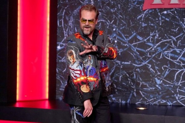 Чем занимаются сейчас и как выглядят актеры сериала «Очень странные дела» Чем занимаются сейчас и как выглядят актеры сериала «Очень странные дела»