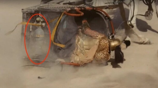 Стакан «Старбакс» – не самое страшное: 8 больших киноляпов в исторических фильмах