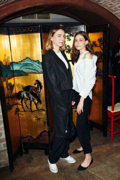 Ксения Дукалис, Дина Немцова и другие на открытии сингапурского бара Merlion Dine & Cocktails