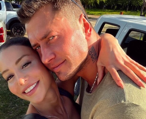 Обманули фанатов ради пиара: 6 звездных пар, отношения которых были фейком