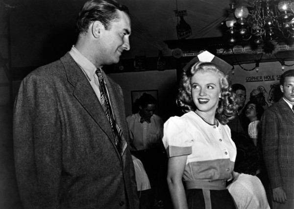 В день рождения Мэрилин Монро: редкие кадры актрисы