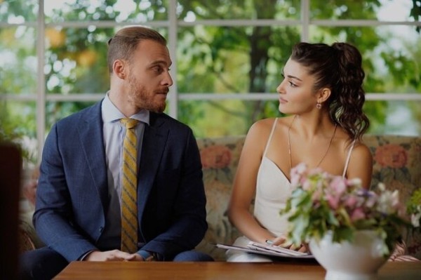 Любовь как в сериалах: 8 самых обсуждаемых турецких парочек Любовь как в сериалах: 8 самых обсуждаемых турецких парочек