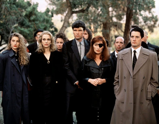 Вспоминаем классику: культовые сериалы 90-х Вспоминаем классику: культовые сериалы 90-х