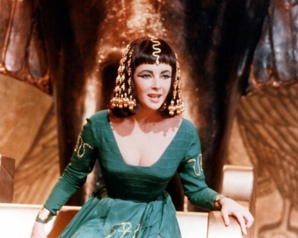 10 исторических мелодрам для тех, кто скучает по «Великолепному веку» 10 исторических мелодрам для тех, кто скучает по «Великолепному веку»