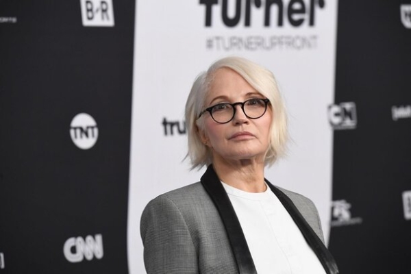 «Вокруг Деппа всегда царит атмосфера насилия»: 5 звезд, которые остались на стороне Эмбер Херд «Вокруг Деппа всегда царит атмосфера насилия»: 5 звезд, которые остались на стороне Эмбер Херд