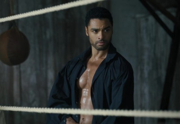 Реге Пейдж рассказал о съемках откровенных сцен «Бриджертонов» и реакции его семьи Реге Пейдж рассказал о съемках откровенных сцен «Бриджертонов» и реакции его семьи