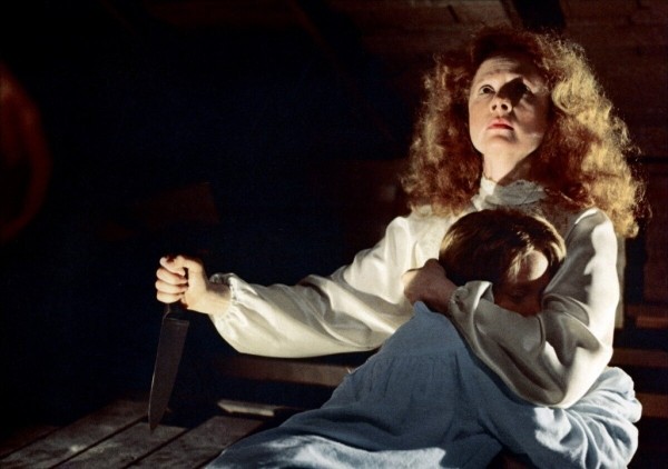 8 пасхалок и отсылок к поп-культуре 70-80-х в 4-м сезоне «Очень странных дел» 8 пасхалок и отсылок к поп-культуре 70-80-х в 4-м сезоне «Очень странных дел»