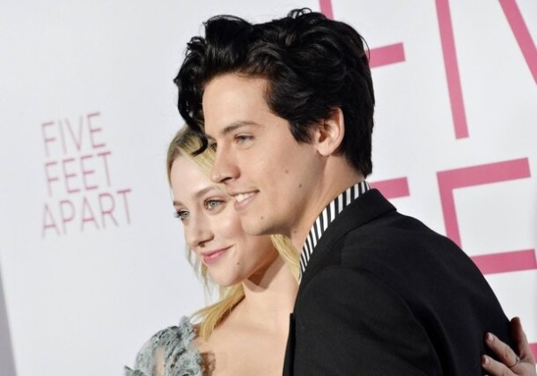 Обманули фанатов ради пиара: 6 звездных пар, отношения которых были фейком