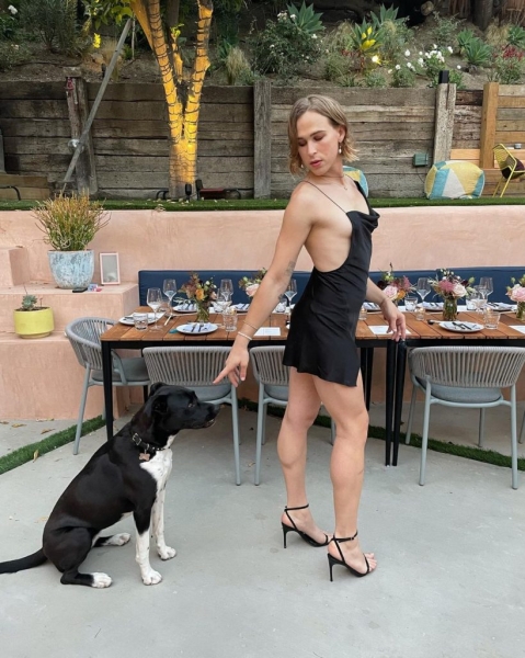 «Не хочу притворяться»: звезда сериала «13 причин почему» стал женщиной «Не хочу притворяться»: звезда сериала «13 причин почему» стал женщиной