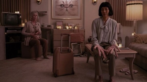 Все, везде и сразу: Мишель Йео в хаосе мироздания