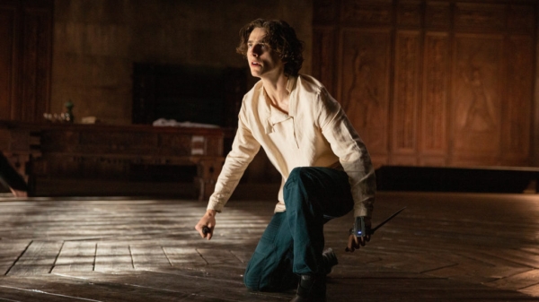 Звезды сошлись: Зендая и Тимоти Шаламе целуются в новом трейлере «Дюны» Звезды сошлись: Зендая и Тимоти Шаламе целуются в новом трейлере «Дюны»