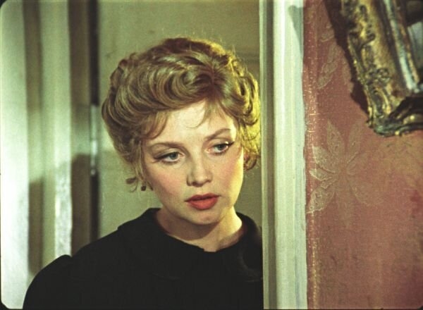 «Зачем ты привел мне эту уродину»: узнайте по каким причинам эти 12 популярных актеров получили отказ «Зачем ты привел мне эту уродину»: узнайте по каким причинам эти 12 популярных актеров получили отказ