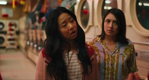 Все, везде и сразу: Мишель Йео в хаосе мироздания