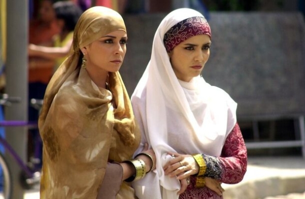 Жади – дура, а Лукас – нарцисс: как «Клон» годами обманывал зрительниц Жади – дура, а Лукас – нарцисс: как «Клон» годами обманывал зрительниц