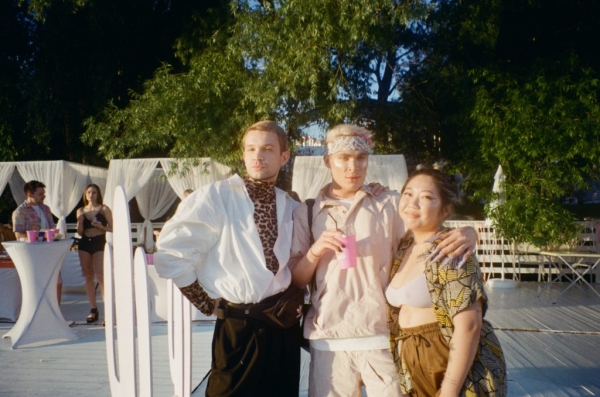 Хроники московских вечеринок: день рождения Mary Senn в стиле Coachella Хроники московских вечеринок: день рождения Mary Senn в стиле Coachella