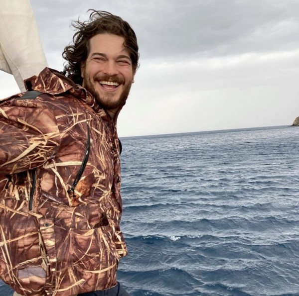 Самые красивые актеры, ради которых мы готовы смотреть турецкие сериалы Самые красивые актеры, ради которых мы готовы смотреть турецкие сериалы