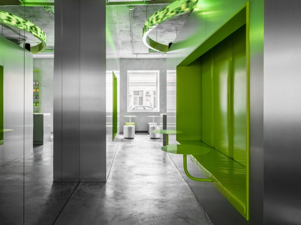 Интерьер Гарри Нуриева и эстетика Вонга Карвая: что нужно знать о новом кафе и арт-пространстве