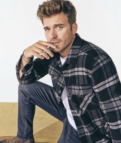 Самые красивые актеры, ради которых мы готовы смотреть турецкие сериалы Самые красивые актеры, ради которых мы готовы смотреть турецкие сериалы