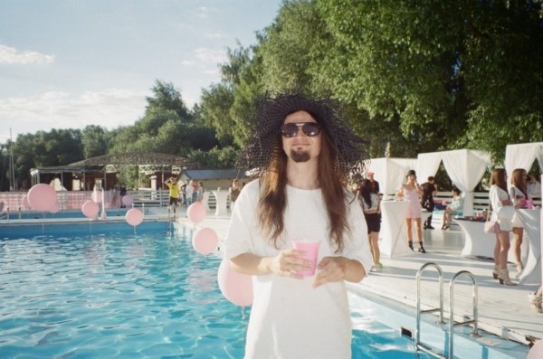 Хроники московских вечеринок: день рождения Mary Senn в стиле Coachella Хроники московских вечеринок: день рождения Mary Senn в стиле Coachella