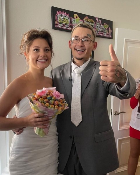 Свадьба Моргенштерна и Дилары: первое фото платья невесты