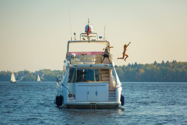 «Жизнь по вызову»: самый откровенный сериал сезона о российском рынке эскорта с Павлом Прилучным, Лизой Моряк и Натальей Рудовой «Жизнь по вызову»: самый откровенный сериал сезона о российском рынке эскорта с Павлом Прилучным, Лизой Моряк и Натальей Рудовой