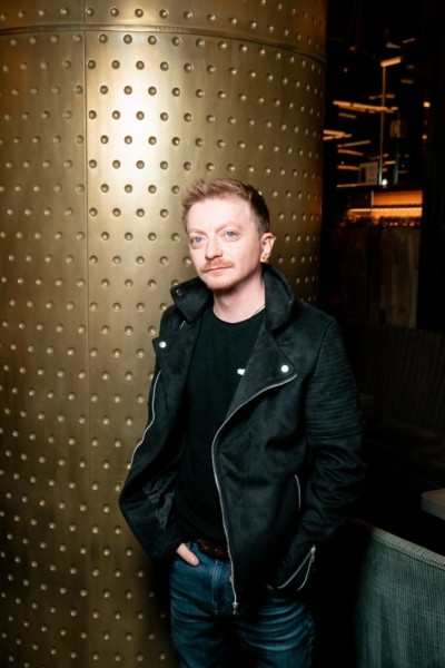 Просто коллеги? Милые объятия Кристины Асмус и Алексея Каничева на открытии сезона Московского драматического театра имени М.Н. Ермоловой Просто коллеги? Милые объятия Кристины Асмус и Алексея Каничева на открытии сезона Московского драматического театра имени М.Н. Ермоловой