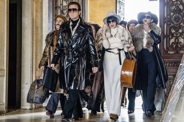 Стиль в сериалах Райана Мерфи: как шоураннер влияет на моду и диктует тренды дизайнерам