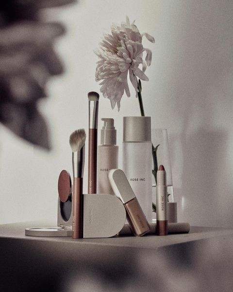 Беременная Роузи Хантингтон-Уайтли запускает свой бренд косметики Беременная Роузи Хантингтон-Уайтли запускает свой бренд косметики