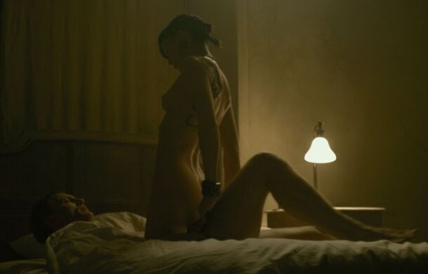 Очень горячо: 6 актеров, которые начали свою карьеру с откровенных сцен Очень горячо: 6 актеров, которые начали свою карьеру с откровенных сцен