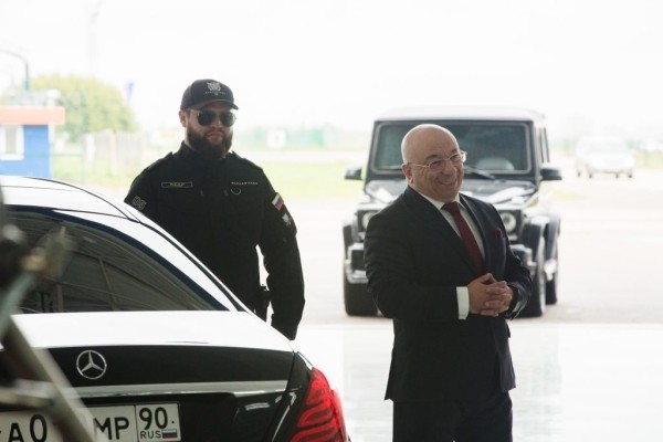 «Жизнь по вызову»: самый откровенный сериал сезона о российском рынке эскорта с Павлом Прилучным, Лизой Моряк и Натальей Рудовой «Жизнь по вызову»: самый откровенный сериал сезона о российском рынке эскорта с Павлом Прилучным, Лизой Моряк и Натальей Рудовой