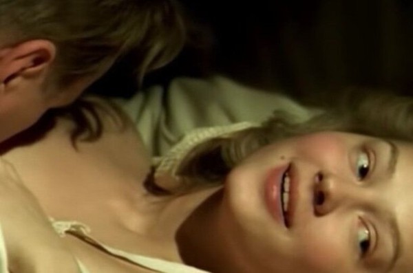 Зрители их пристыдили: 5 слишком откровенных ролей русских актрис, которые испортили им жизнь 