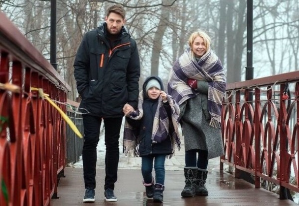 Устаревшие стереотипы: 7 сериалов, которые настаивают на традиционном женском счастье 