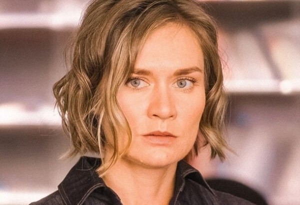 Устаревшие стереотипы: 7 сериалов, которые настаивают на традиционном женском счастье 