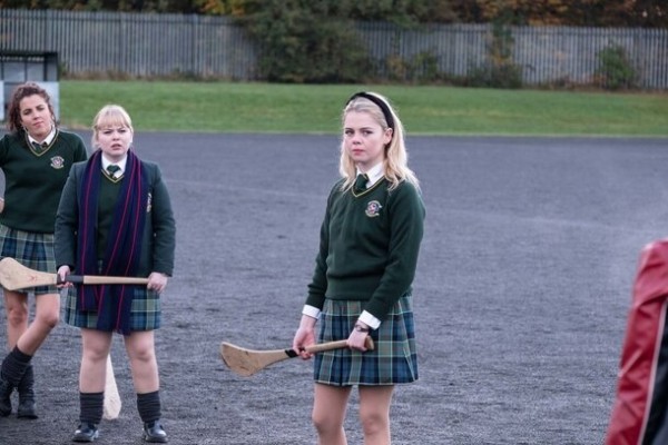 Чай, пожалуйста: 12 комедийных сериалов для любителей британского юмора Чай, пожалуйста: 12 комедийных сериалов для любителей британского юмора