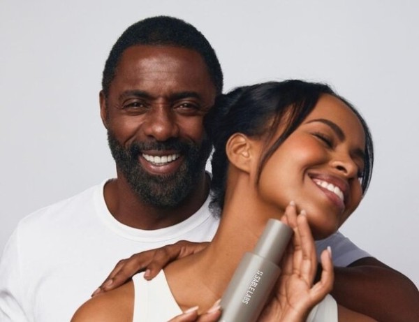 Звездные секреты красоты: 10 знаменитостей, которые занялись производством косметики Звездные секреты красоты: 10 знаменитостей, которые занялись производством косметики