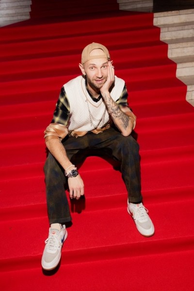 Дух свободы и дерзости поколения Z: Ян Гэ, Ваня Дмитриенко, Самира Мустафаев на премьере новой коллекции Pandora Me Дух свободы и дерзости поколения Z: Ян Гэ, Ваня Дмитриенко, Самира Мустафаев на премьере новой коллекции Pandora Me