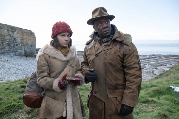 Согреваемся вместе: 7 теплых сериалов для осенних вечеров 