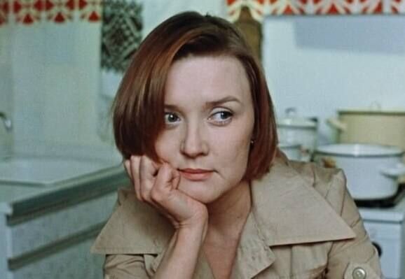 9 героинь из культовых советских фильмов, которыми в наше время уже не восхищаются 9 героинь из культовых советских фильмов, которыми в наше время уже не восхищаются