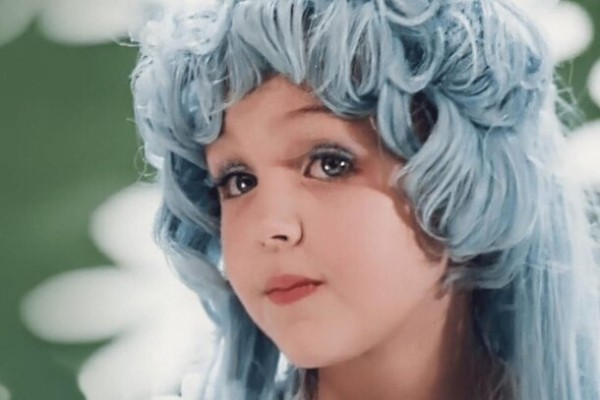 9 героинь из культовых советских фильмов, которыми в наше время уже не восхищаются 9 героинь из культовых советских фильмов, которыми в наше время уже не восхищаются