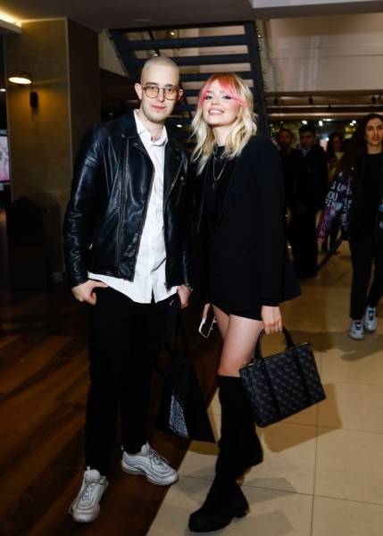 Дух свободы и дерзости поколения Z: Ян Гэ, Ваня Дмитриенко, Самира Мустафаев на премьере новой коллекции Pandora Me Дух свободы и дерзости поколения Z: Ян Гэ, Ваня Дмитриенко, Самира Мустафаев на премьере новой коллекции Pandora Me