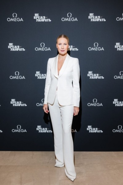 Раскрыта тайна новых часов Джеймса Бонда: Ксения Собчак, Юлия Снигирь и другие на торжественном ужине OMEGA